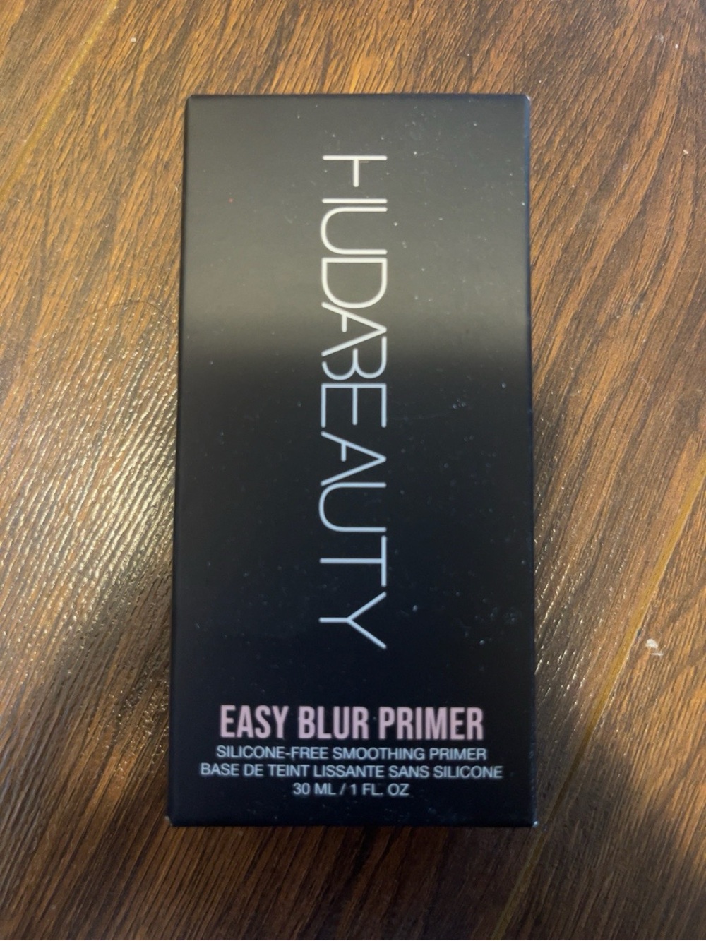 HUDA BEAUTY Easy Blur Primer